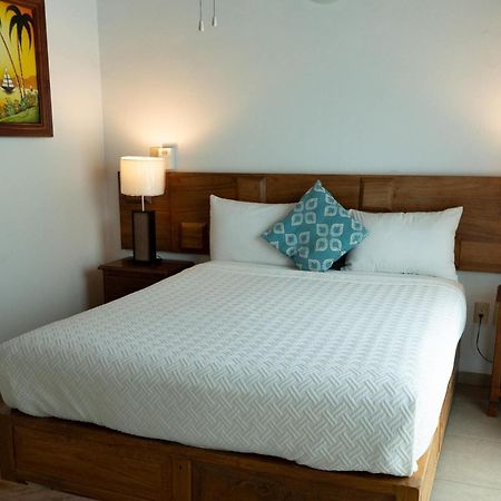 Capital O La Joya Del Lago Ajijic Bagian luar foto