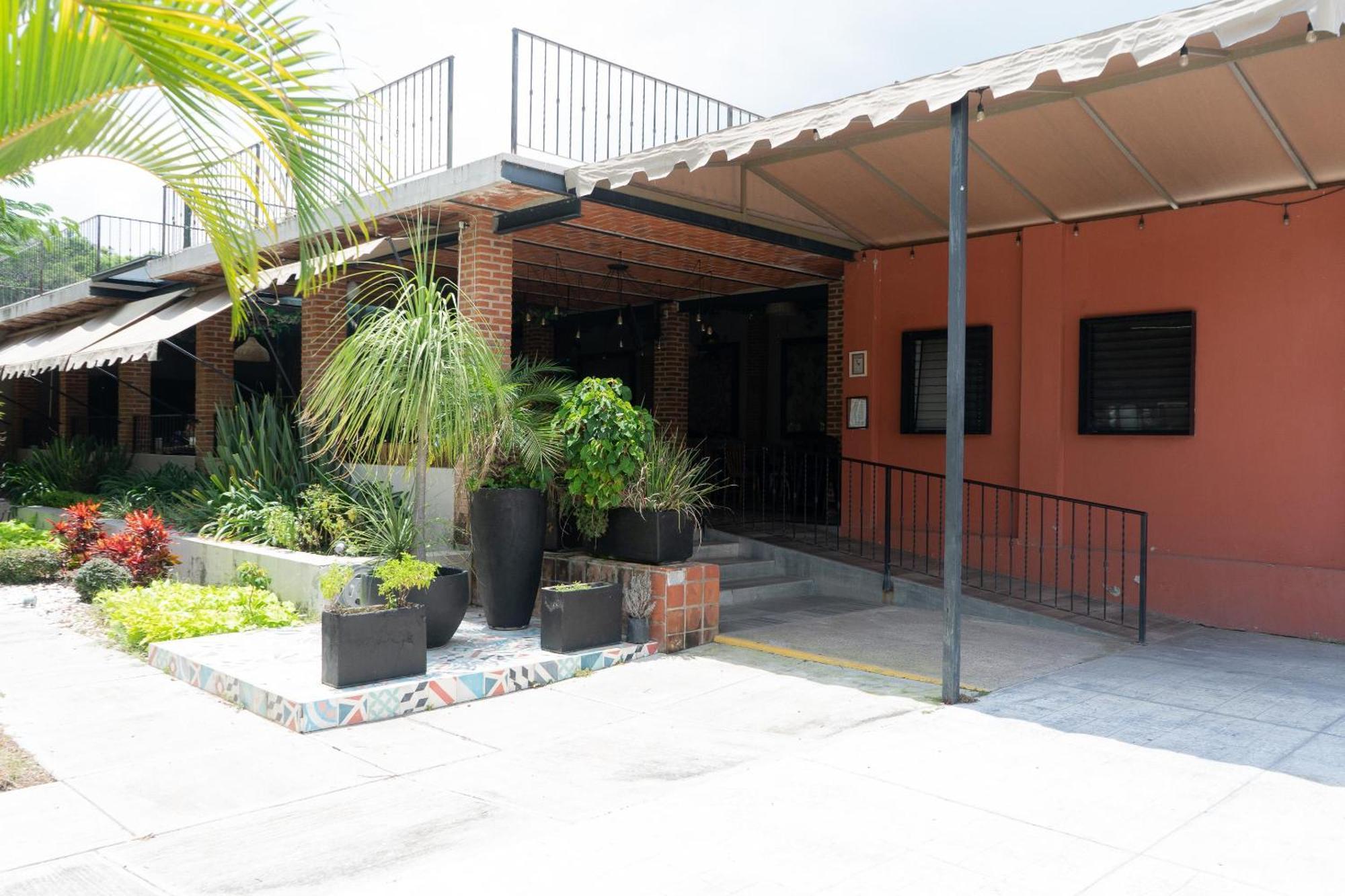 Capital O La Joya Del Lago Ajijic Bagian luar foto