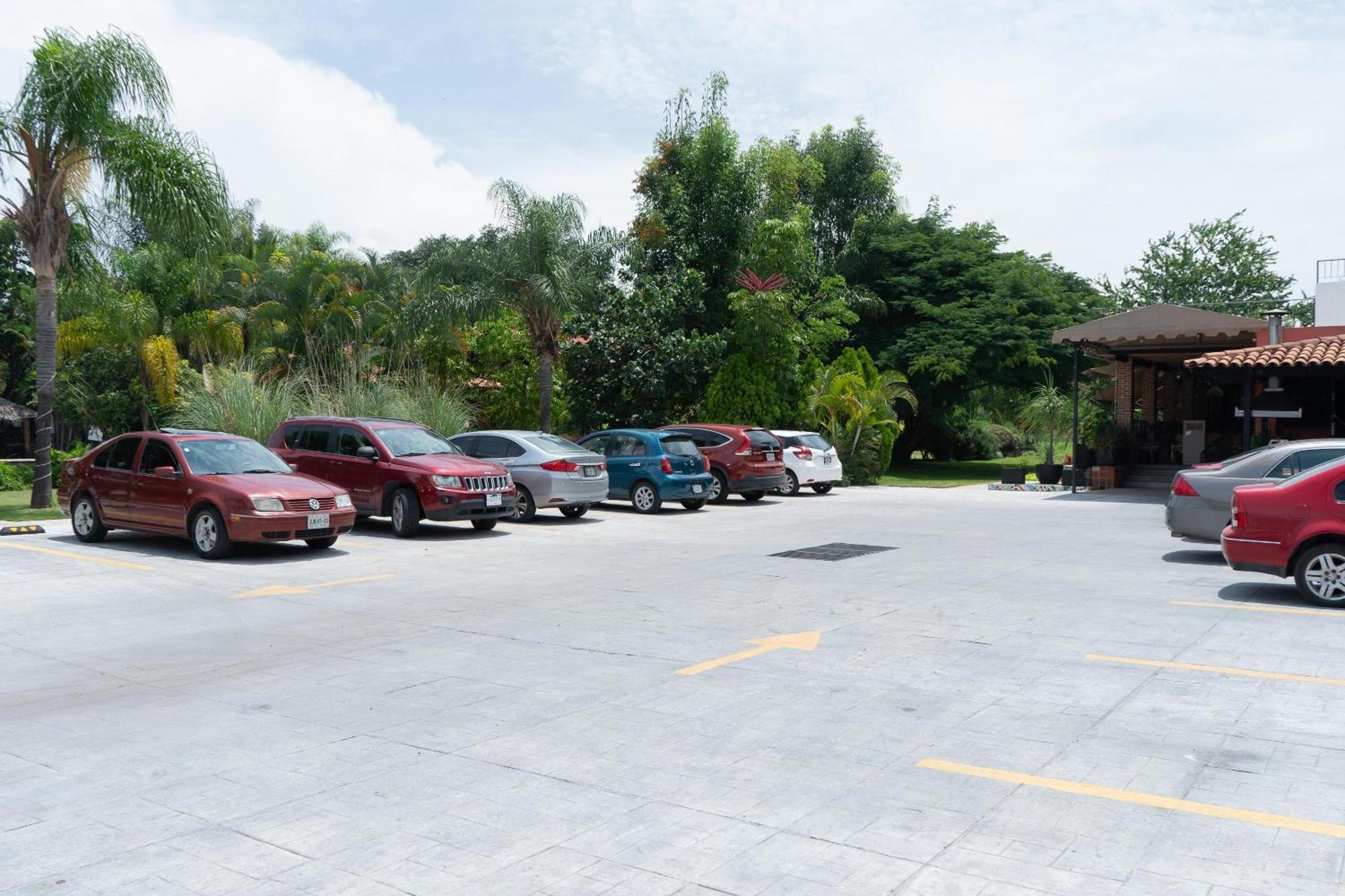Capital O La Joya Del Lago Ajijic Bagian luar foto