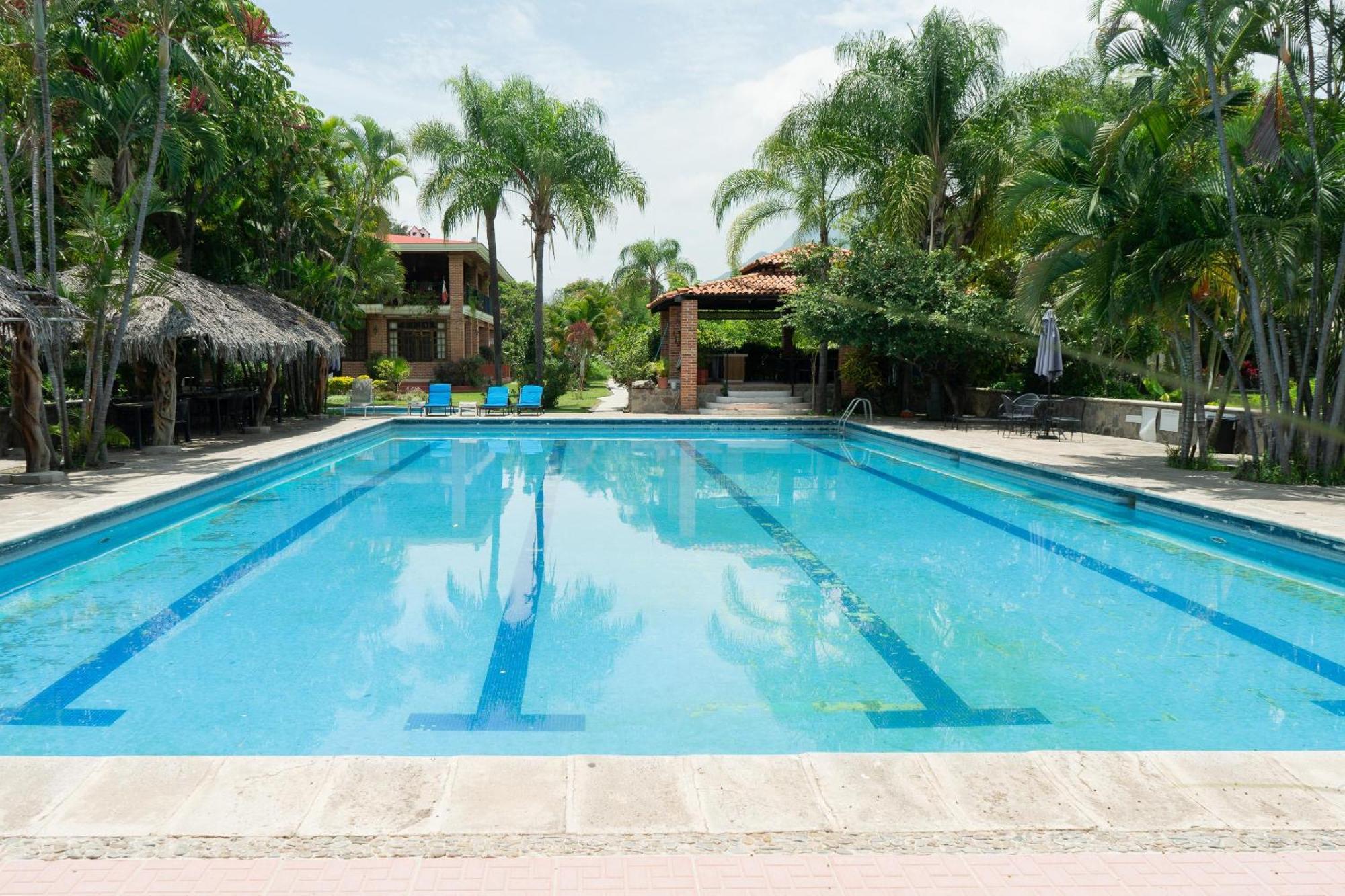 Capital O La Joya Del Lago Ajijic Bagian luar foto
