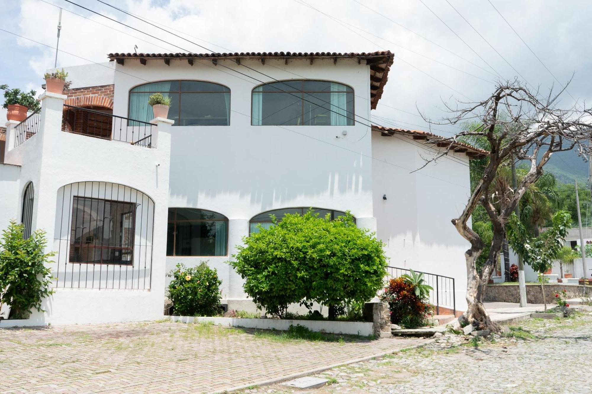 Capital O La Joya Del Lago Ajijic Bagian luar foto