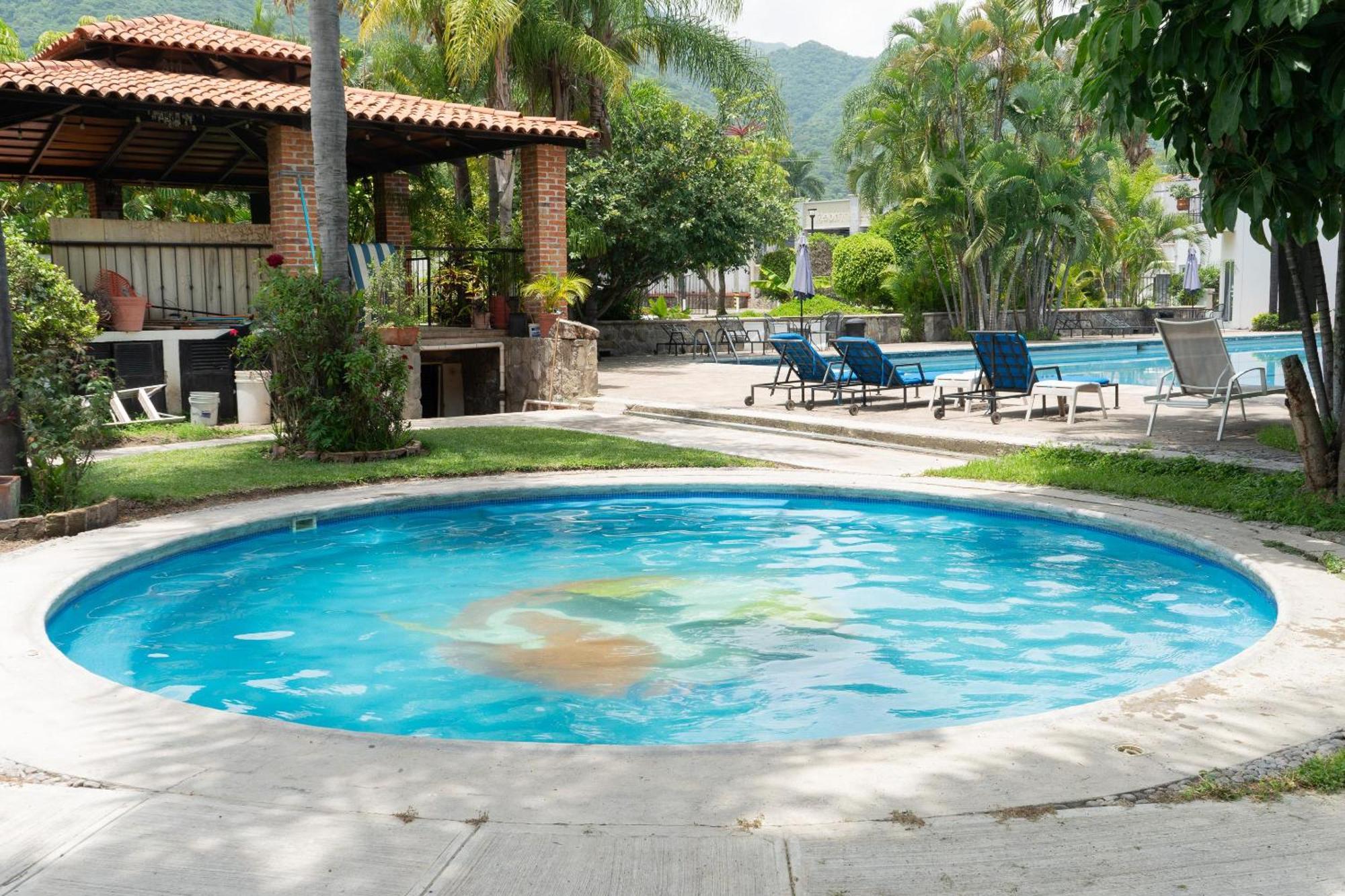 Capital O La Joya Del Lago Ajijic Bagian luar foto